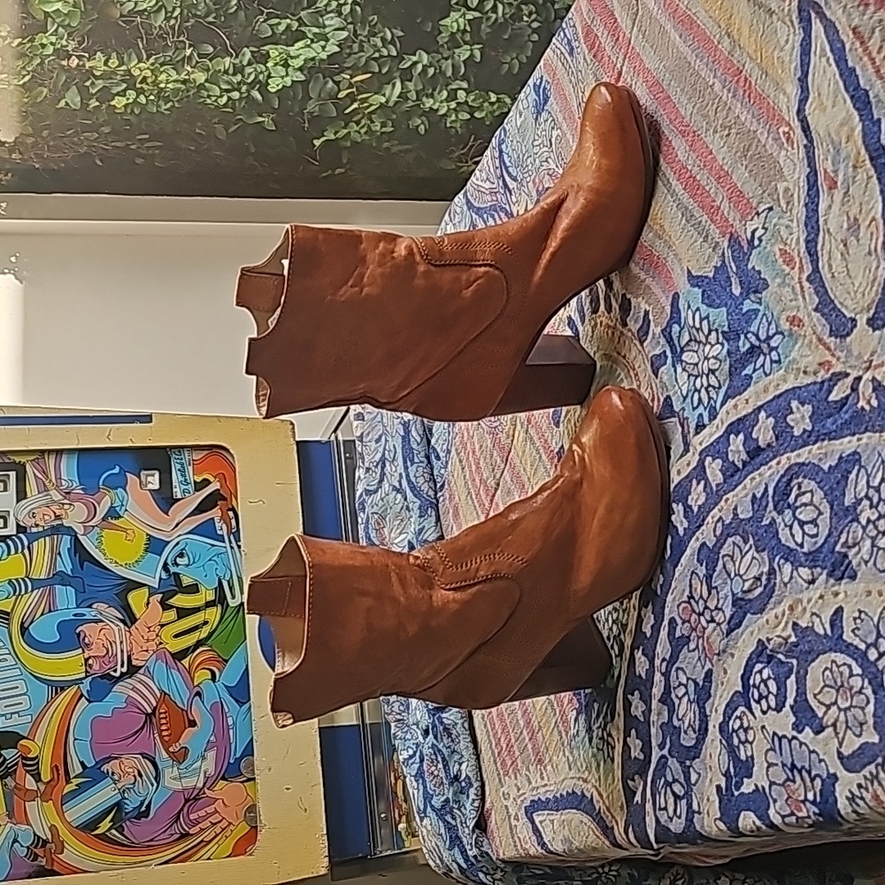 Frye boots 8.5